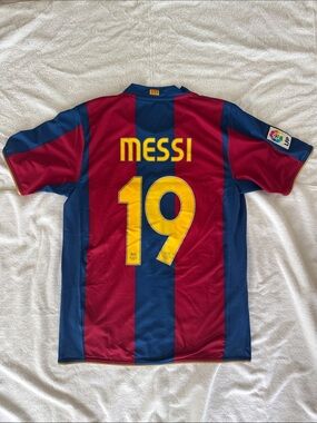 Messi #19 FC Barcelona 2007 - 2008 vintage jersey